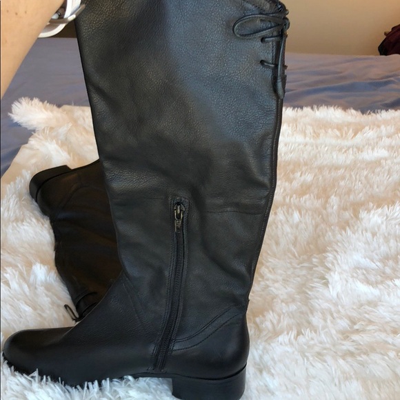 ANTONIO MELANI Shoes - Antonio Melani black leather boots.